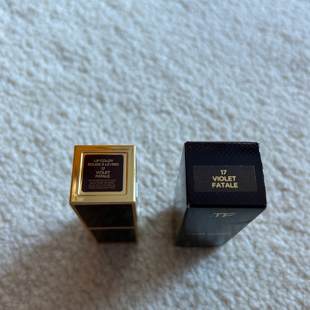 FINAL SALE Tom Ford Lipstick Violet Fatale - Deep Violet - Picture 6 of 6